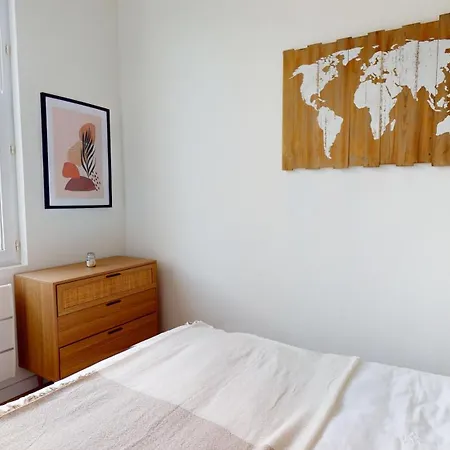Appartement F2- Rue Suffren